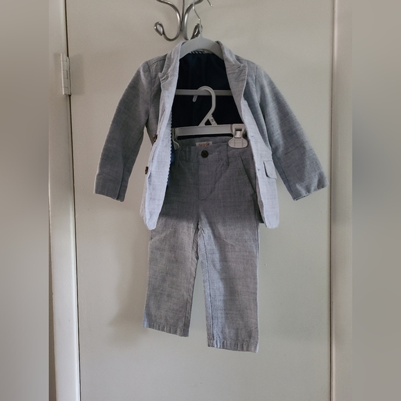 **Sold Elsewhere** Cat and Jack Suit 18M boy - Picture 2 of 7